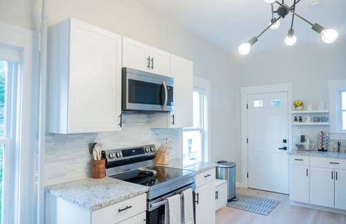 Worcester House | Family-Friendly Modern 4 Bedroom Home with Top Amenities