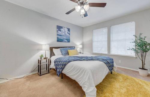 Deer Creek Ranch House | Modern 6-Bedroom Home with Pool Table & BBQ for Families