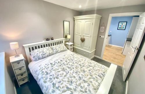 Colchester Apartment | Modern Annex on Ground Floor - Ideal for Families