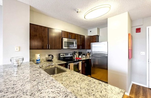 White Plains Apartment | Modern Apartment with Kitchen Near NYC - Wheelchair Accessible