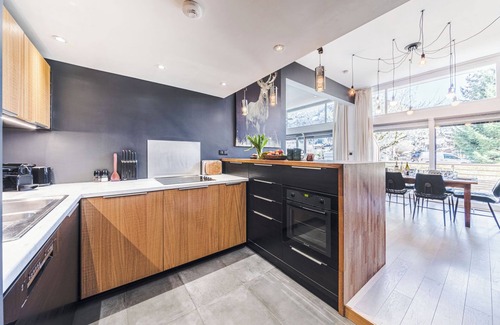 Morzine Apartment | Modern, spacious apartment in the centre of Morzine near the ski lifts.