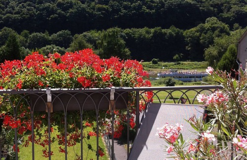 Valwig Apartment | Modern Apartment with Balcony & Gorgeous Moselle Views