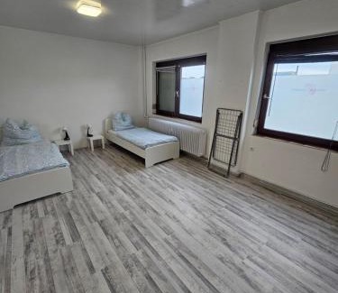 Neu-Ulm House | Modern Stay Neu-Ulm