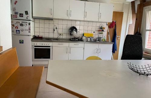 Nord-Holland House | Modern Student Room Uni-Kassel