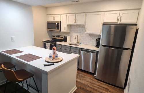 Huntsville Apartment | Modern Studio with Spa & Breakfast Near Downtown - 10/10 Review