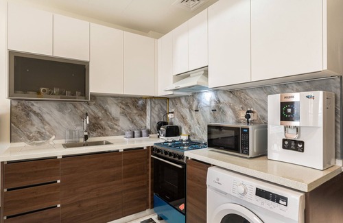 Al Barsha Apartment | Inviting Studio Apartment with Pool in Arjan