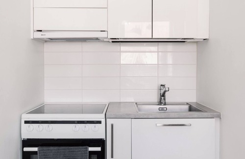Hietalahti Apartment | Modern Studio Apartment in Lönnrotinkatu