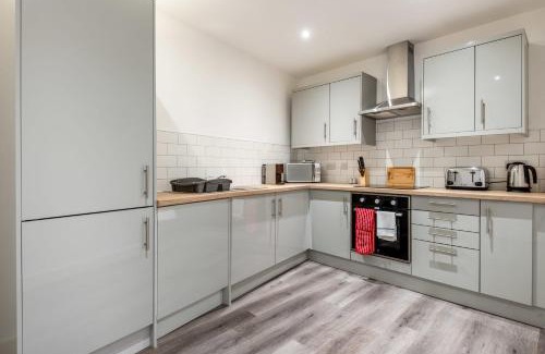 Rotherham Apartment | Top-Rated Studio Apartment in Central Rotherham for Families