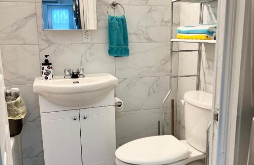 Rosemont-La Petite-Patrie Apartment | Stylish Studio Apartment in Rosemont, Steps from Downtown