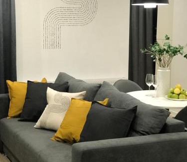 Maliyevtsy Apartment | Chic Studio in City Center - Guest Rated 9.9/10!