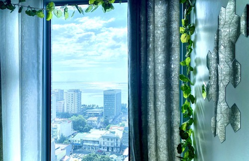 Barangay 670 Condo | Inviting Modern Studio with Manila Bay Sunset Views