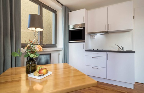 Wangen im Allgaeu Apartment | Central Modern 1-Room Apartment with Wi-Fi and Spa Access