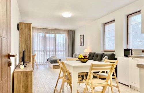Stara Zagora Apartment | Contemporary Studio for 4 with Fast Wi-Fi & Child Friendly