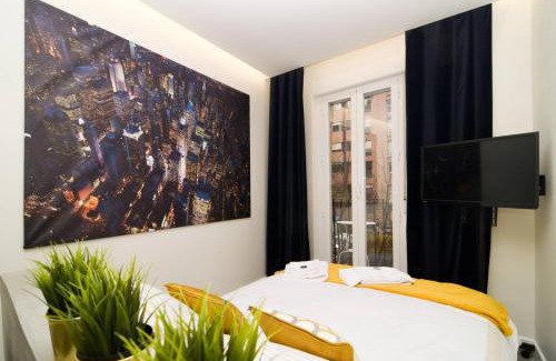 Embajadores Apartment | Eco-Friendly Studio on Embajadores Street with Hot Tub