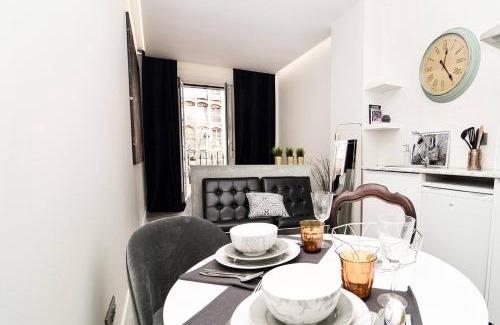 Embajadores Apartment | Eco-Friendly Studio on Embajadores Street with Hot Tub