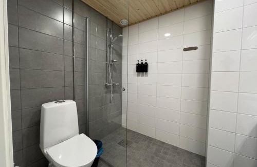 Keskinen District Apartment | Modern Studio in Kalasatama, Hki
