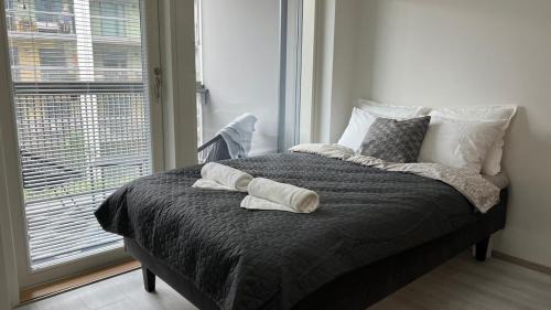 Keskinen District Apartment | Modern Studio in Kalasatama, Hki
