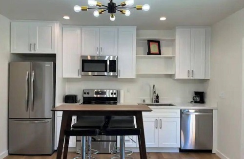 Marysville Apartment | Modern Studio in MarysVille - Pet & Child Friendly Retreat