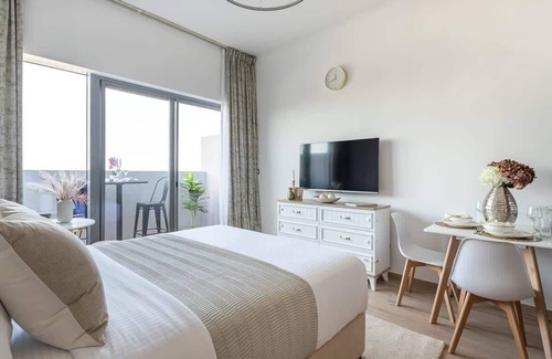 Jebel Ali Apartment | Stylish Studio Steps from UAE Exchange Metro Station