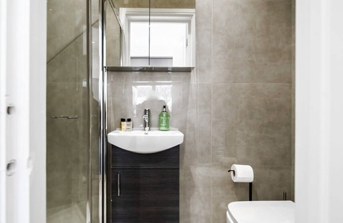 Wembley Central Apartment | Modern Studio Rooms in Wembley 2 DUP