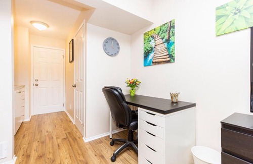 Centrepointe Apartment | Stylish Studio with King Bed in Central Ottawa