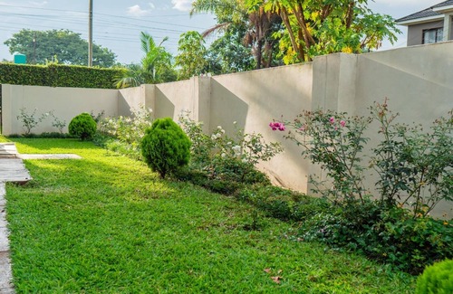 Blantyre Condo | Stylish Furnished Apartments with Spa and Hot Tub Amenities