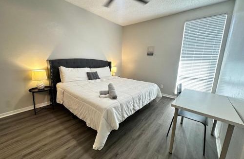 Nassau Bay Apartment | Modern & Stylish Apartment Space in the Heart of Bay Area Houston