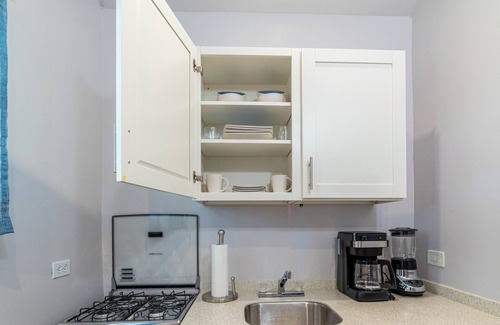 Buckleys Village Apartment | Stylish Apartment with Great Views – Rated 10/10!