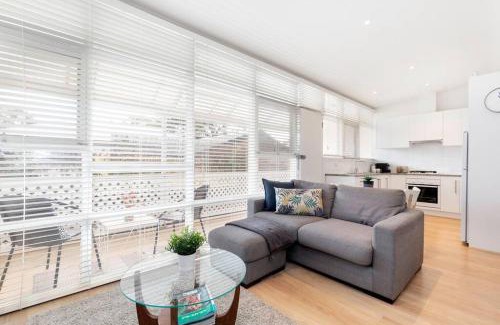 Hazelwood Park Apartment | Stylish Self-Contained Studio with 9.5/10 Guest Rating