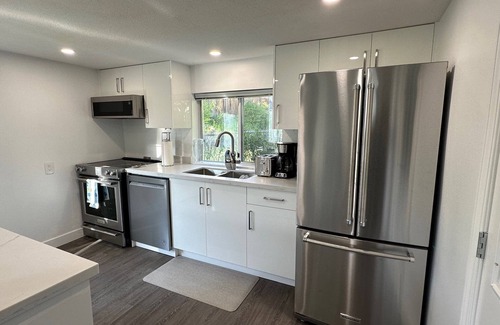 Garibaldi Highlands House | Modern Suite in Garibaldi Highlands - Family & Pet Friendly