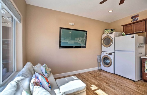 Sun City West Apartment | Contemporary Sun City Studio with Spa near Deer Valley Golf