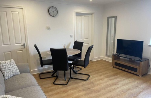 Bury St Edmunds Apartment | Exceptional Mews Apartment: Pet Friendly with Breakfast Included