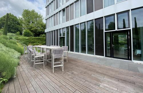 Saint-Legier-La Chiesaz Hotel | Modern Times Hotel Vevey: Pet-Friendly & Wheelchair Accessible