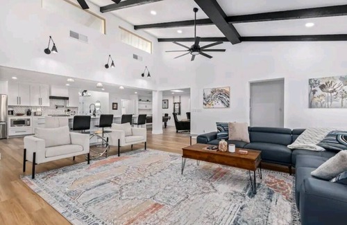 Glendale House | Top Gun House in Arrowhead: Heated Pool & Game Zone
