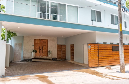 Manuel Antonio House | Modern Tower with Ocean View and Spa for 19 Guests
