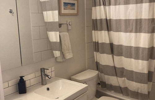 Jackson Condo | Pet and Family Friendly Modern Townhome near City Center
