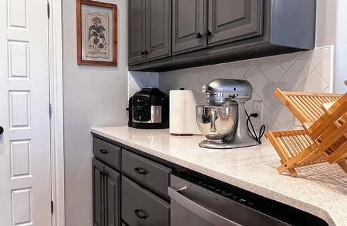 Wheatland House | Modern Tranquility: Spacious 3BR Home, Near Transit & Shopping.