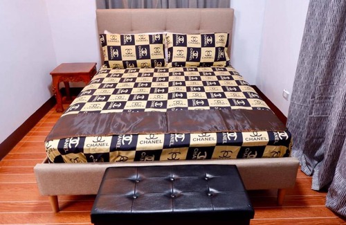 Tanauan City House | Cozy Room with Kitchen Near Tagaytay City