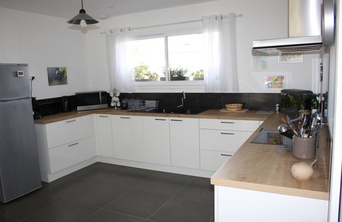 Labenne Apartment | Stylish Two Bedroom Flat with Kitchen and Breakfast Included