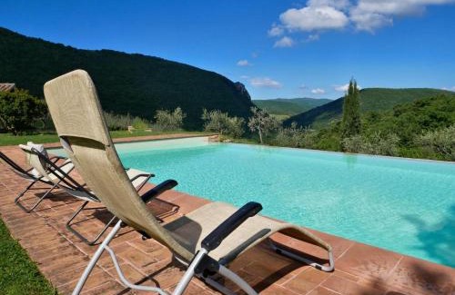 Montelovesco House | Inviting M&M Holiday House with Pool & Ocean View