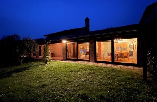 Montelovesco House | Inviting M&M Holiday House with Pool & Ocean View