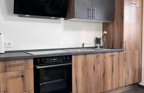 Birkelback Apartment | Cozy Retreat with Fireplace – Ferienwohnung Kohlert