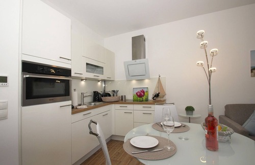 Gohren Apartment | Top-rated Villa Pauline FeWo 04: Private Sauna & Balcony