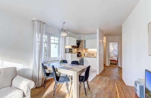 Seebad Bansin Condo | Modern Beachfront Apartment for 6 with Ocean View