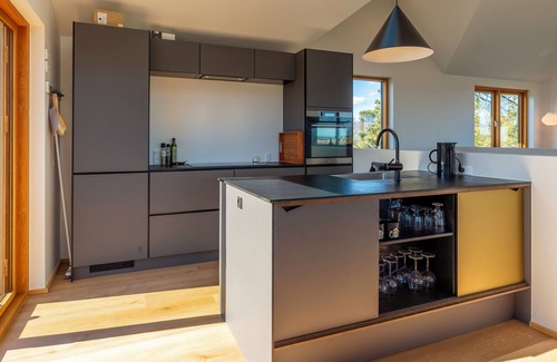 Grena Strand Cottage | Inviting Holiday House with Sea View at Grenaa Beach