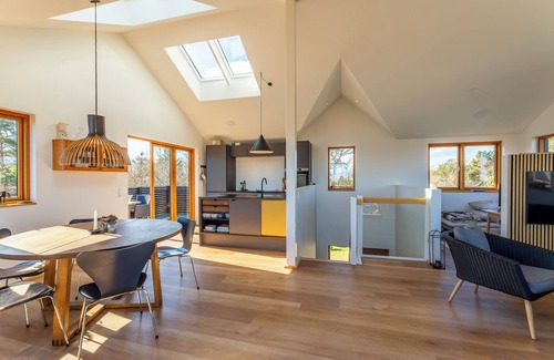 Grena Strand Cottage | Inviting Holiday House with Sea View at Grenaa Beach