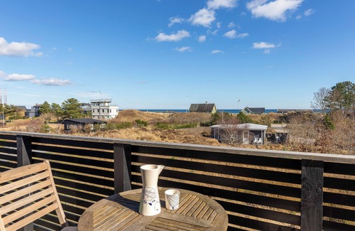 Grena Strand Cottage | Inviting Holiday House with Sea View at Grenaa Beach