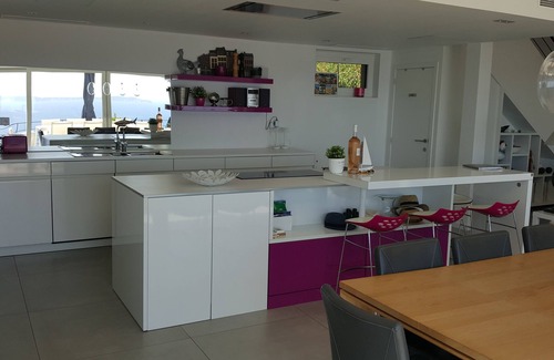 Le Rayol Villa | Oceanfront Villa with Sea Views & Pool - Guest Rated 10/10