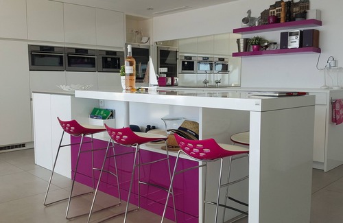 Le Rayol Villa | Oceanfront Villa with Sea Views & Pool - Guest Rated 10/10