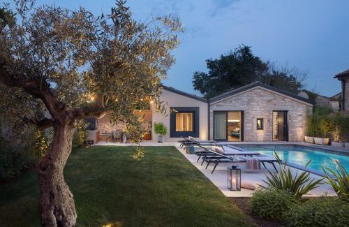 Susnjici Villa | Stylish Villa Bino&Marija with Pool in Porec, Pet Friendly